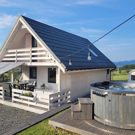 Slope House Villa Lipowa Buitenkant foto